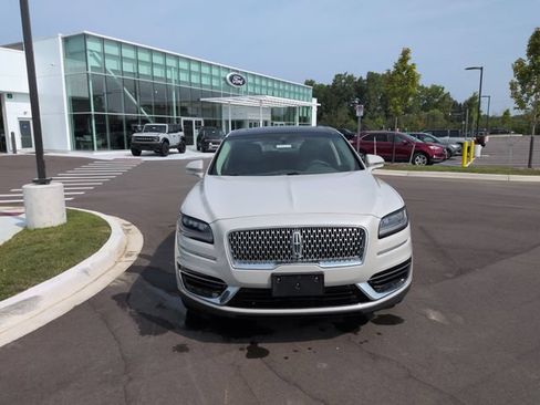 Used 2020 Lincoln Nautilus Reserve w/ Equipment Group 201A AWD/4WD image 8