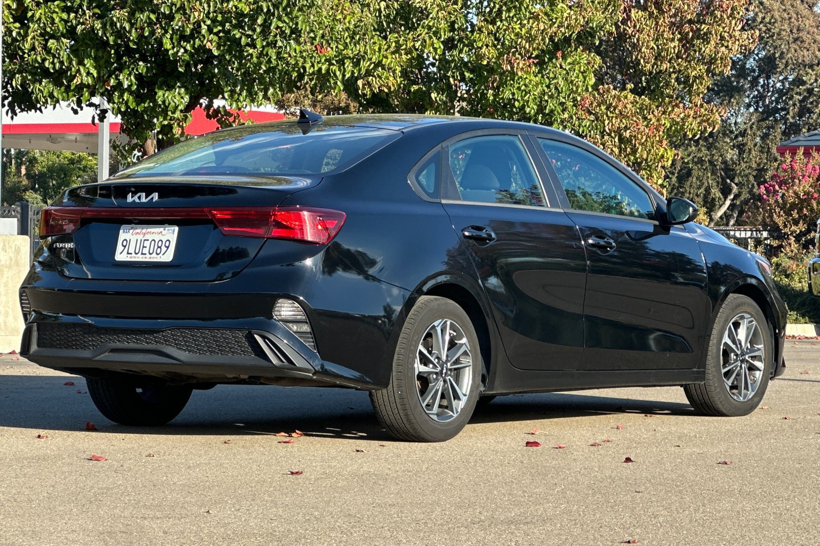 Used 2024 Kia Forte LXS FWD image 4
