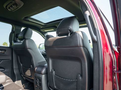 Used 2024 Dodge Durango GT RWD image 14
