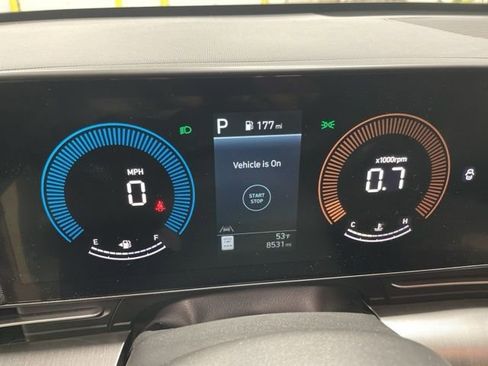 Used 2025 Hyundai Kona SEL image 9