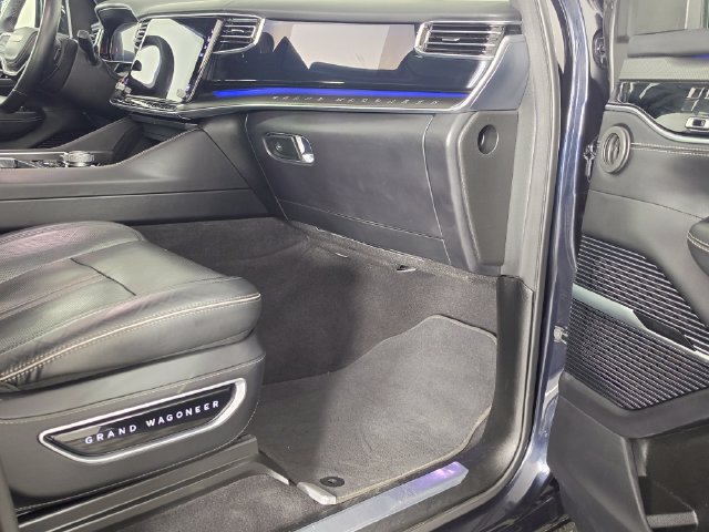 Used 2024 Jeep Grand Wagoneer L Series II w/ Quick Order Packagew 28T AWD/4WD image 34