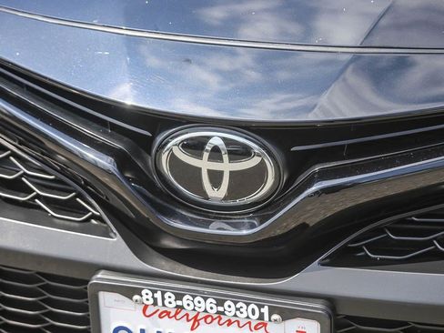 Used 2023 Toyota Camry SE FWD image 5
