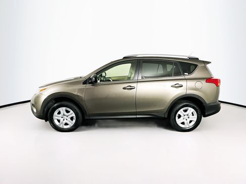 Used 2013 Toyota RAV4 LE FWD image 4