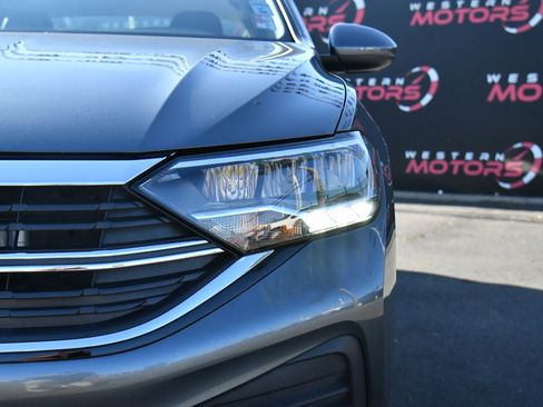 Used 2024 Volkswagen Jetta SE image 11