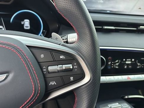 Used 2024 Genesis GV70 3.5T Sport w/ Sport Prestige Package image 22