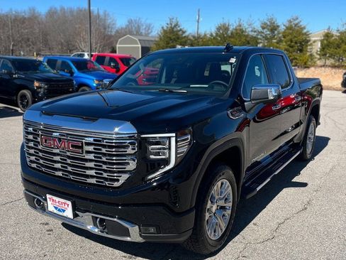 New 2025 GMC Sierra 1500 Denali w/ Technology Package image 4