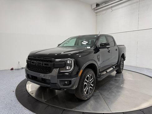 Used 2024 Ford Ranger Lariat w/ FX4 Off-Road Package image 3