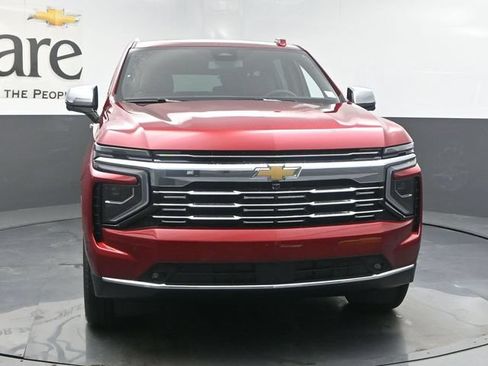 New 2026 Chevrolet Suburban Premier w/ Sun And Tow Package AWD/4WD image 30