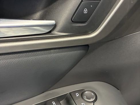 Used 2026 Chevrolet Traverse LT image 16