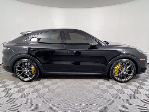 Certified 2023 Porsche Cayenne Turbo GT AWD/4WD image 8