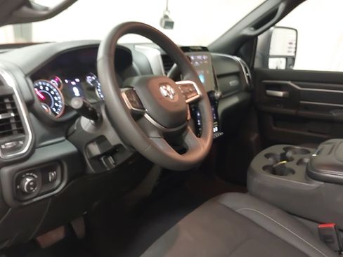 Used 2026 RAM 2500 Big Horn AWD/4WD image 18