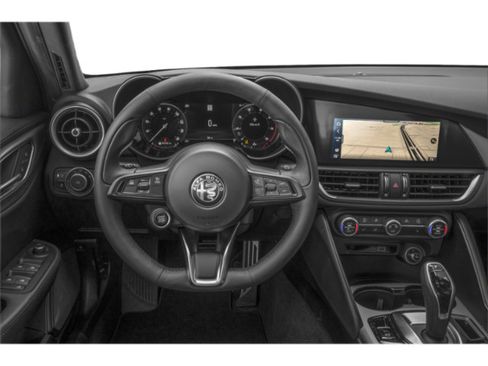 Used 2025 Alfa Romeo Giulia RWD image 8