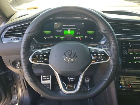 Certified 2023 Volkswagen Tiguan SE R-Line FWD image 16