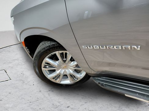 Certified 2023 Chevrolet Suburban High Country w/ Max Trailering Package AWD/4WD image 23
