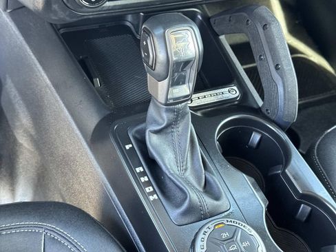 Certified 2025 Ford Bronco Badlands image 15