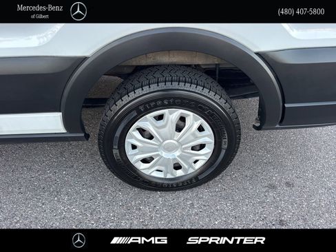 Used 2022 Ford Transit 350 XLT image 9