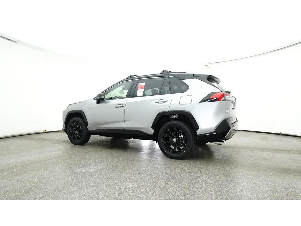 Used 2025 Toyota RAV4 XSE AWD/4WD image 26