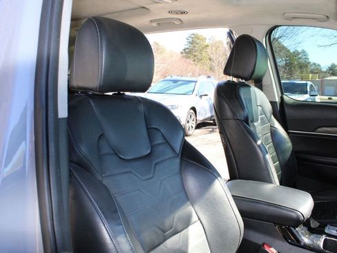 Used 2022 Kia Telluride SX w/ SX Prestige Package image 29