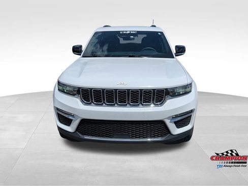 Used 2025 Jeep Grand Cherokee Limited AWD/4WD image 26