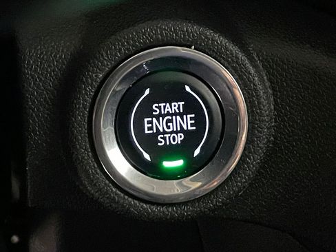 Used 2023 Chevrolet TrailBlazer LT image 28