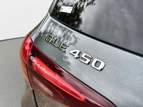Certified 2025 Mercedes-Benz GLE 450 4MATIC image 15
