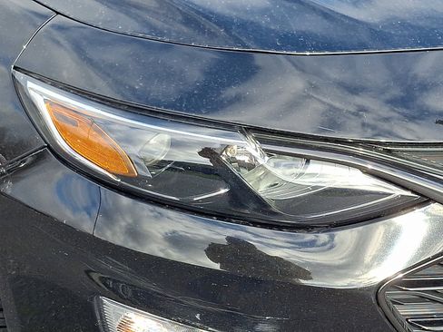 Used 2022 Chevrolet Malibu LT w/ Midnight Edition image 11