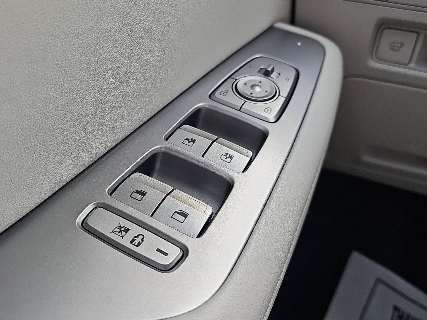 Used 2023 Hyundai Palisade Limited FWD image 21