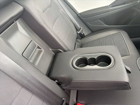 New 2026 Volkswagen Taos SE AWD/4WD image 24