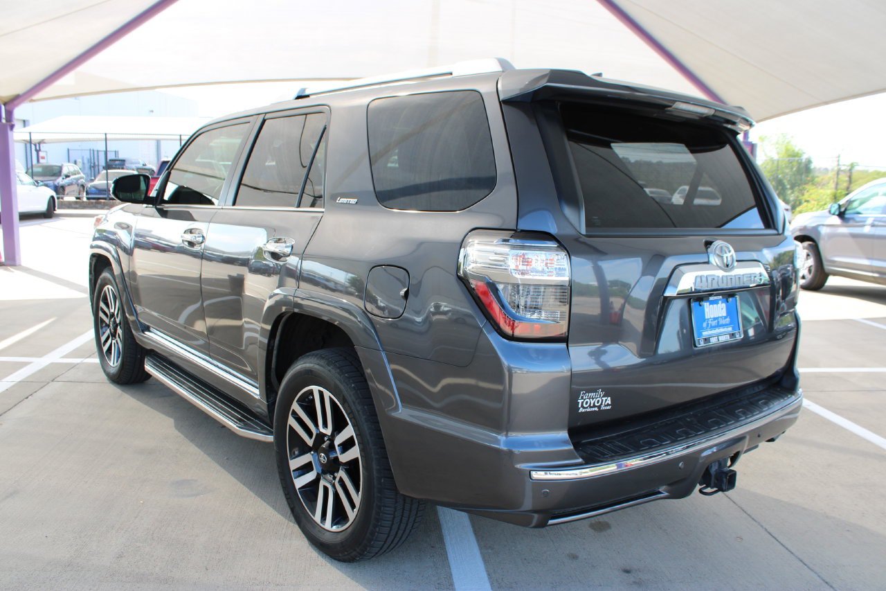 Used 2017 Toyota 4Runner Limited AWD/4WD image 3