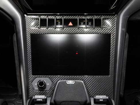 Used 2023 Lamborghini Urus Performante image 38