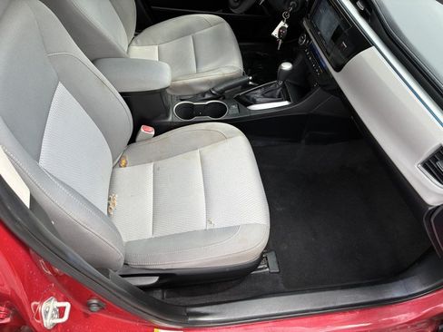 Used 2015 Toyota Corolla LE FWD image 15
