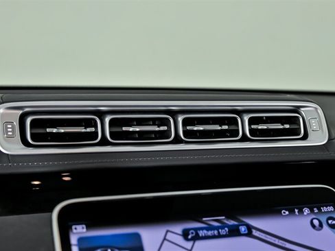 Used 2022 Mercedes-Benz Maybach S 580 4MATIC image 32