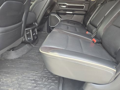 Used 2020 RAM 1500 Laramie image 32
