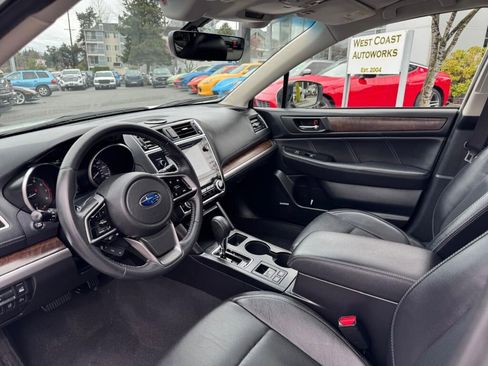 Used 2018 Subaru Outback 2.5i Limited image 9