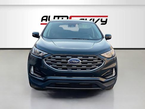 Used 2024 Ford Edge Titanium AWD/4WD image 2