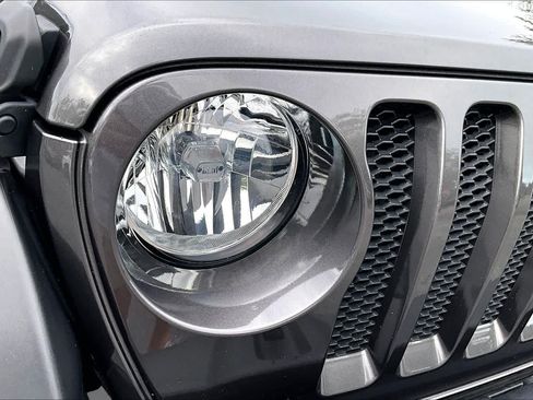Used 2021 Jeep Wrangler Unlimited Sport AWD/4WD image 26