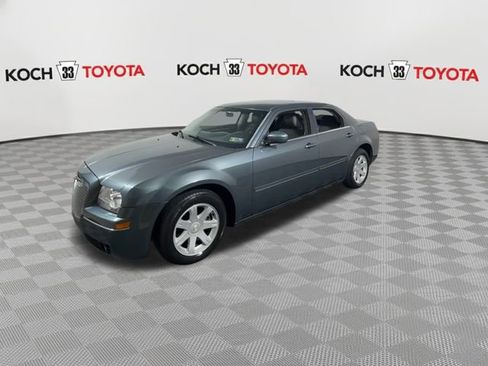 Used 2005 Chrysler 300 Touring w/ Sound Group image 4