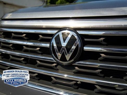 Used 2025 Volkswagen Atlas SE FWD image 7