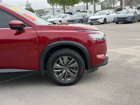 Used 2022 Nissan Pathfinder SV FWD image 8
