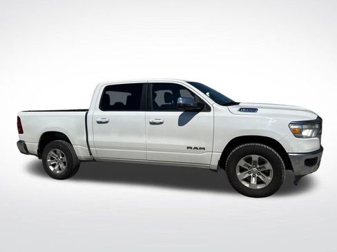 Used 2024 RAM 1500 Laramie AWD/4WD image 6