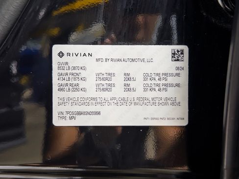 Used 2025 Rivian R1S Adventure AWD/4WD image 29