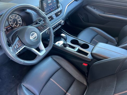 Used 2022 Nissan Altima 2.5 SR image 10