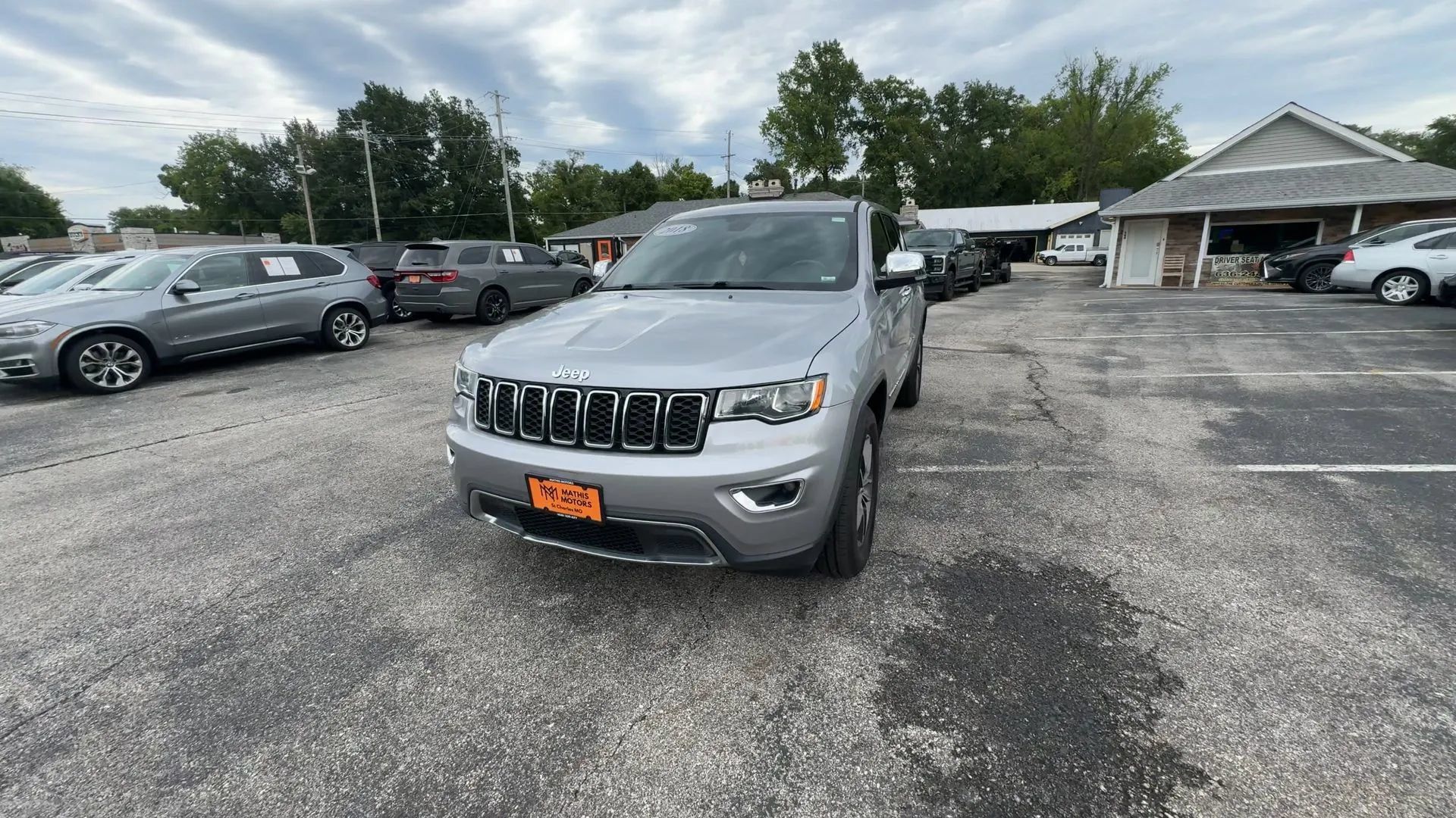 Used 2018 Jeep Grand Cherokee Limited AWD/4WD image 4