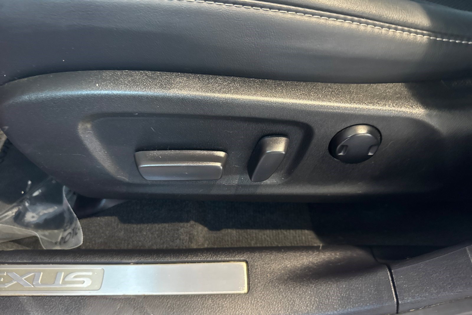 Certified 2021 Lexus RX 450h AWD w/ Premium Package image 14