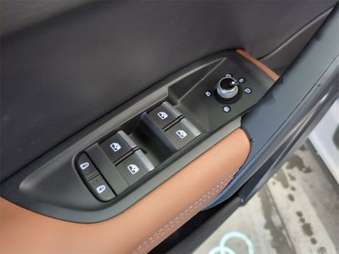 Used 2022 Audi Q5 2.0T Premium Plus image 12