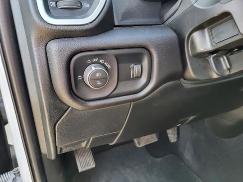 Used 2023 RAM 2500 Big Horn w/ Level 1 Equipment Group image 17