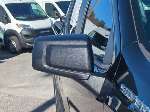 Used 2022 Chevrolet Silverado 1500 Custom w/ Safety Confidence Package image 11