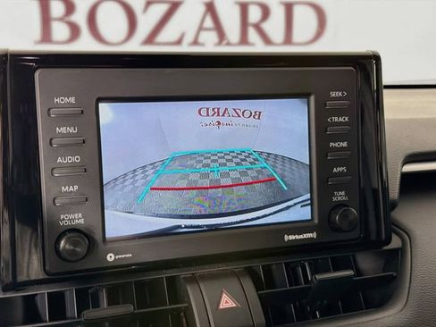 Used 2022 Toyota RAV4 LE FWD image 14