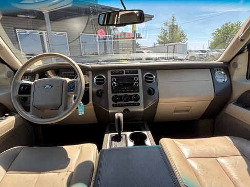 Used 2011 Ford Expedition XLT w/ Leather Seating Pkg AWD/4WD image 23