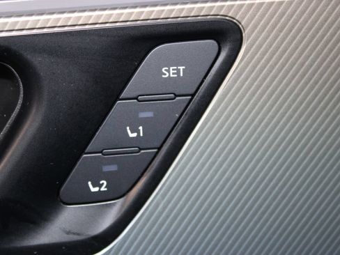 Used 2025 Nissan Murano SL w/ Cargo Package AWD/4WD image 35